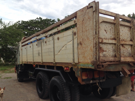 ขายHINO3H. 2เพลาดั้มเครื่องเดิมทุกอย่างเดิมๆหมดหัวสวยไม่เคยทำสี กระบะเนียม