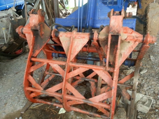 ขายรถคีบอ้อย ฟอร์ตอินเตอร์ สภาพพร้อมใช้งาน สนใจโทร 090-8588220คุณนะ 093-3258446คุณบิว ID:narong498 หรือเข้าดูสินค้าอื่นๆได้ที่ www.truck.in.th/498 หรือเพจFacebook ณรงค์ ซื้อขายรถมือสอง (เว็บไซต์ส่วนตัว) หรือFacebook ตลาดรถมือสอง คุณนะ