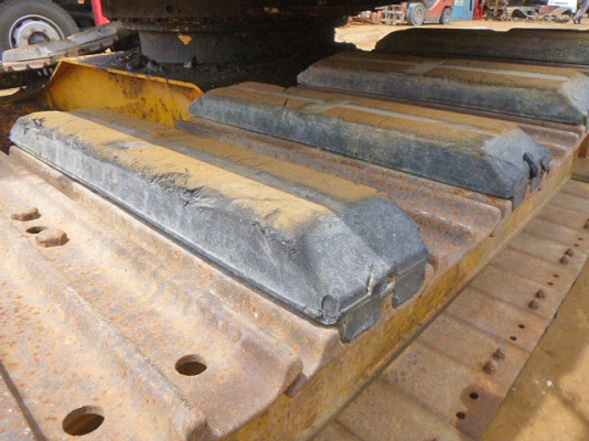 Komatsu PC60-6 ปี 1990 ใบใหญ่ติดก้อนยาง 3 พันกว่าชั่วโมง จากญี่ปุ่น ไม่แพงครับ