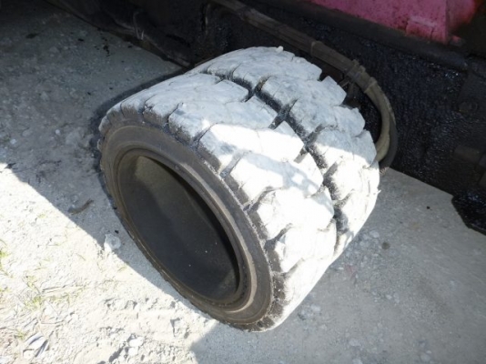 ขายรถปูยาง HANTA F2045W ขายรถปูยาง HANTA F2045W