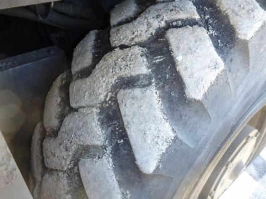 ขายรถปูยาง HANTA F2045W ขายรถปูยาง HANTA F2045W