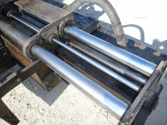 ขายรถปูยาง HANTA F2045W ขายรถปูยาง HANTA F2045W