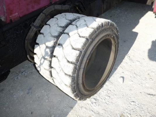 ขายรถปูยาง HANTA F2045W ขายรถปูยาง HANTA F2045W