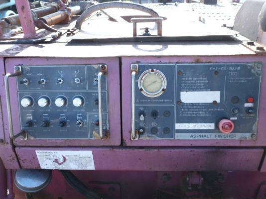 ขายรถปูยาง HANTA F2045W ขายรถปูยาง HANTA F2045W