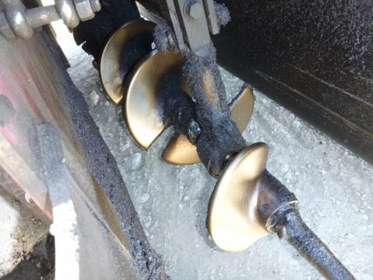 ขายรถปูยาง HANTA F2045W ขายรถปูยาง HANTA F2045W