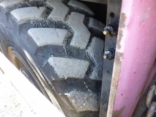 ขายรถปูยาง HANTA F2045W ขายรถปูยาง HANTA F2045W