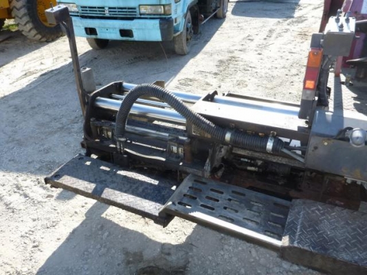 ขายรถปูยาง HANTA F2045W ขายรถปูยาง HANTA F2045W