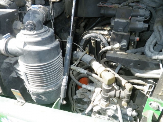 ขายรถปูยาง HANTA F2045C ขายรถปูยาง HANTA F2045C