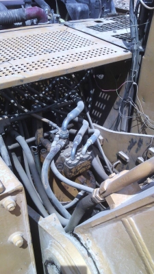 แม็คโฮลมือสอง,ยี้ห้อ, Catterpillar 320V2 ระบบไฟฟ้าครบ,เอกสารเล่ม,เครื่อง Isuzu มีใบคุม