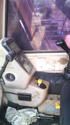 แม็คโฮลมือสอง,ยี้ห้อ, Catterpillar 320V2 ระบบไฟฟ้าครบ,เอกสารเล่ม,เครื่อง Isuzu มีใบคุม