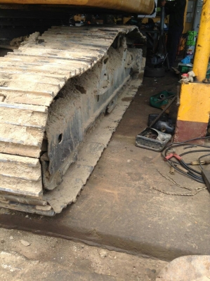 ขายอาหลั่ยรถแบคโฮ KOMATSU PC 200-7 ต้องการชิ้นใหนสั่งใด้ครับ