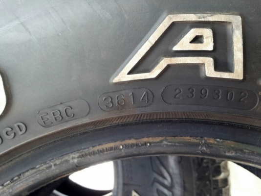 ยาง maxxis 700 bravo at 31x10.5 ขอบ 15 ปี 2014 สภาพสดใหม่สุดๆ
