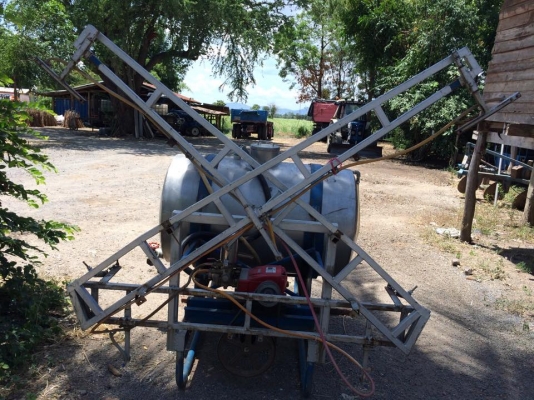 ขายเครื่องฉีดยา สำหรับรถไถใหญ่