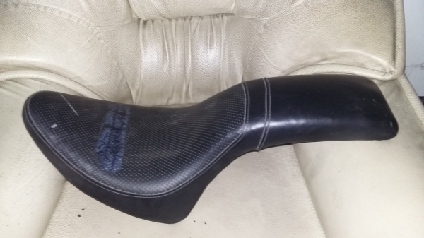 ขายเบาะ steed 2 ใบ ใบละ 500