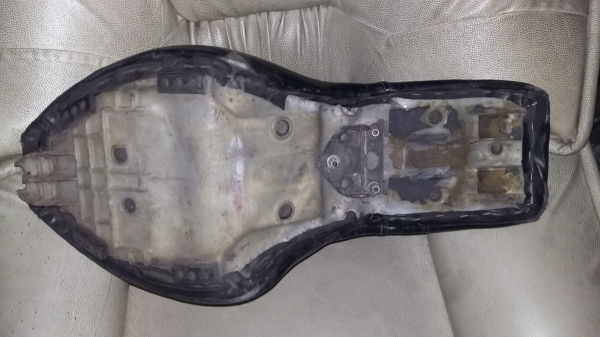 ขายเบาะ steed 2 ใบ ใบละ 500