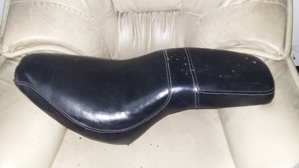 ขายเบาะ steed 2 ใบ ใบละ 500