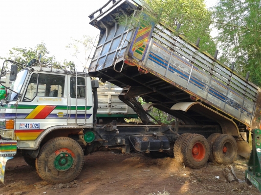 ขายF18 เครื่อง195 HO7D สองเพลาดั๊มพาวเว่อ ทริฟฟี่ เอกสารพร้อมโอน รถบ้านเดิมๆ