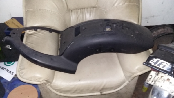 ขายบังโคลนหลัง steed ชิ้นละ 1000 บาท