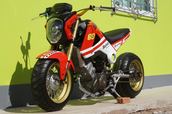 ขาย HONDA MSX 125 CC งานแปลง จากรถรุ่น HONDA SONIC เอกสารทะเบียนพร้อมโอน