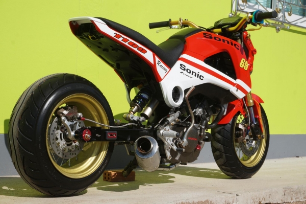 ขาย HONDA MSX 125 CC งานแปลง จากรถรุ่น HONDA SONIC เอกสารทะเบียนพร้อมโอน