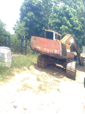 ขายKomatsu PC200-5 +เทรนเลอร์ ขายคู่กัน ขายKomatsu PC200-5 +เทรนเลอร์ ขายคู่กัน