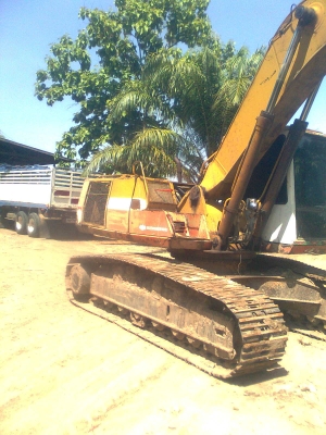 ขายKomatsu PC200-5 เฉพาะแม็คโค 550000 ขายKomatsu PC200-5 เฉพาะแม็คโค 550000