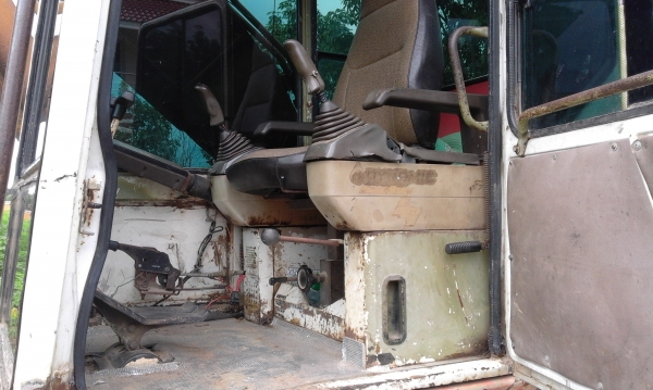 ขายKomatsu PC200-5 เฉพาะแม็คโค 550000