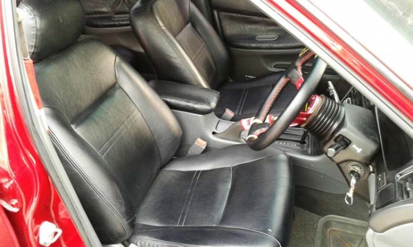 Honda accord ปี 95 เครื่อง F22B Vtec เกียร์ออโต้ แต่งสวย สีสวย