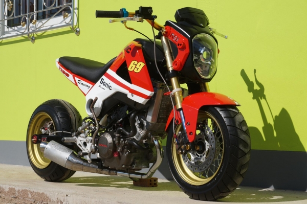 ขาย HONDA MSX 125 CC งานแปลง จากรถรุ่น HONDA SONIC เอกสารทะเบียนพร้อมโอนครบ