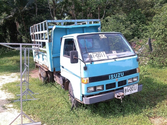 ขายรถบรรทุก 6 ล้อดัมพ์ ISUZU 110 แรงม้า ราคา 180000