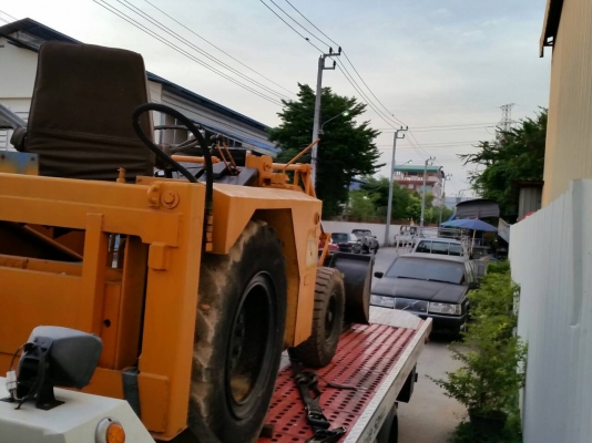 ส่งขึ้นรถสไลด์ ให้แล้วนะครับ - รถตักล้อยาง ไปประเทศลาวครับ ขอบคุณที่มาอุดหนุนครับ ส่งขึ้นรถสไลด์ ให้แล้วนะครับ - รถตักล้อยาง ไปประเทศลาวครับ ขอบคุณที่มาอุดหนุนครับ