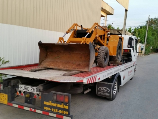 ส่งขึ้นรถสไลด์ ให้แล้วนะครับ - รถตักล้อยาง ไปประเทศลาวครับ ขอบคุณที่มาอุดหนุนครับ