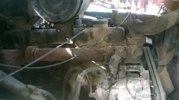 ขาย 6 ล้อดั้มหัวยาว เครื่อง EH700 168 แรงม้า เกียร์ HO เฟืองท้ายใหญ่ UD พวงมาลัยพาวเวอร์ ทะเบียนพร้อมโอน ราคาต่อรองได้ครับ