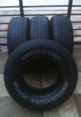 ยาง Yokohama 265 70 16 ปี10 ดอกดี ยังใช้ได้อีกนาน