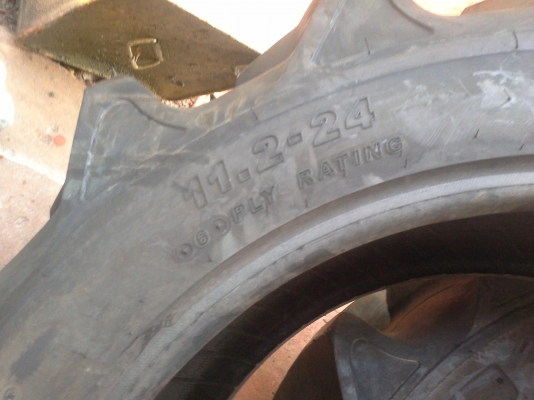 ขายครับยางเปอเซ็นสำหรับรถ34และ36ขอบ24