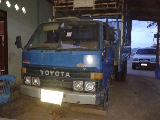 ขาย รถ6ล้อ TOYOTA DYNA300  ดั้ม เครื่องดี ยางดี