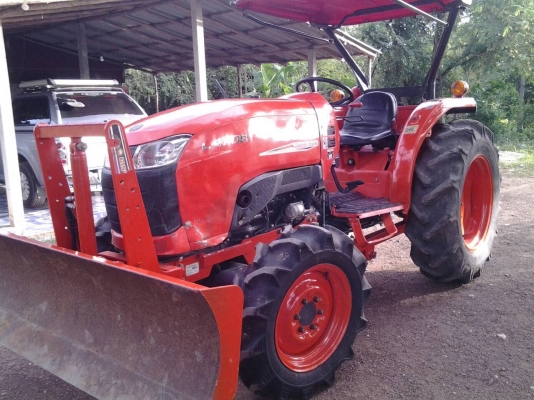 ขายรถไถคูโบต้า L4708 สภาพสวยพร้อมใช้งานทันที อุปกรณ์มีดันหน้า โรตารี่ เอกสารพร้อมโอน ต่อรองราคาได้นิดหน่อย ขายรถไถคูโบต้า L4708 สภาพสวยพร้อมใช้งานทันที อุปกรณ์มีดันหน้า โรตารี่ เอกสารพร้อมโอน ต่อรองราคาได้นิดหน่อย