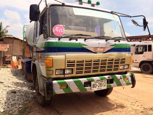 ขายด่วน   รถโม่ปูนสิบล้อ  พร้อมใช้งาน  เอกสารพร้อม