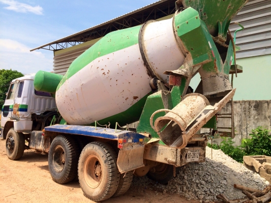 ขายด่วน   รถโม่ปูนสิบล้อ  พร้อมใช้งาน  เอกสารพร้อม