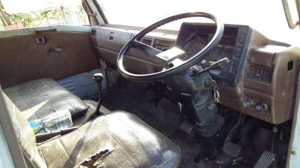 ขายรถ HINO KM779 เครื่องWO4D 117 แรงม้า เครื่องดี เฟืองท้ายFBR เอกสารพร้อมโอน