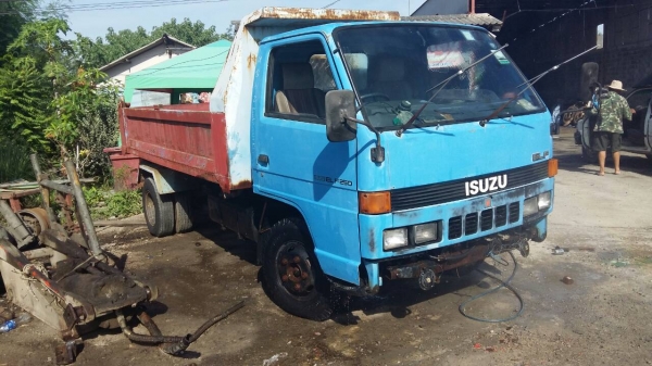 ขายรวม 3 คัน มีเล่มทะเบียน ภาษีไม่ขาด 2คัน มีดั้ม 1 คัน ใช้งานได้ปกติทุกคัน ขายแยกเป็นคันก็ขาย รองโทรมาคุยครับ ขายรวม 3 คัน มีเล่มทะเบียน ภาษีไม่ขาด 2คัน มีดั้ม 1 คัน ใช้งานได้ปกติทุกคัน ขายแยกเป็นคันก็ขาย รองโทรมาคุยครับ