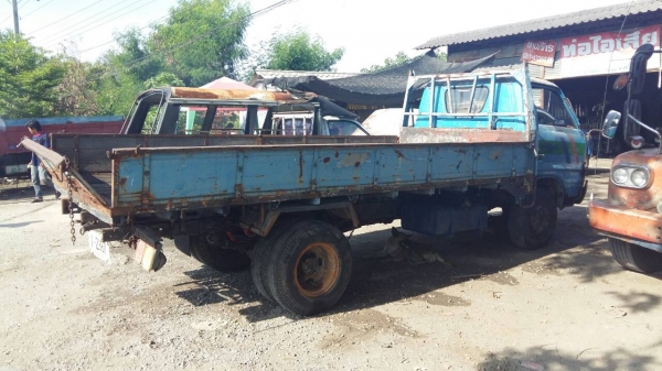 ขายรวม 3 คัน มีเล่มทะเบียน ภาษีไม่ขาด 2คัน มีดั้ม 1 คัน ใช้งานได้ปกติทุกคัน ขายแยกเป็นคันก็ขาย รองโทรมาคุยครับ ขายรวม 3 คัน มีเล่มทะเบียน ภาษีไม่ขาด 2คัน มีดั้ม 1 คัน ใช้งานได้ปกติทุกคัน ขายแยกเป็นคันก็ขาย รองโทรมาคุยครับ