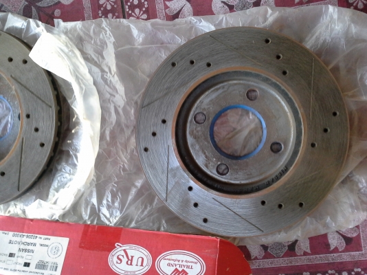 จานเบลค Runstop nissan  march