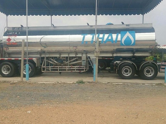 ขายแท็งค์น้ำมัน ขนาด 32,000 ลิตร  จำนวนช่อง 4 ช่องๆละ  8,000