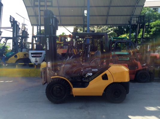 -:-*&bull;*ข า ย ร ถ ย ก นำ เ ข้ า*&bull;*-:-KOMATSU FD30-16 เครื่องดีเซล เกียร์ออโต้ เสา4เมตร สนใจติดต่อ083-062-0223(ปอนด์)