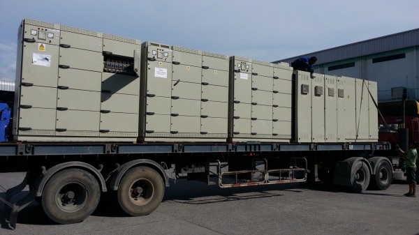 ขายตู้ไฟใน 1 ตู้ 3ช่องมีเมนใหญ่ 800 A 1 ตัว ลูกย่อย 40A 60 ตัวมีจำนวน 16 ตู้ราคาตู้ละ 70,000 บาท ขายตู้ไฟใน 1 ตู้ 3ช่องมีเมนใหญ่ 800 A 1 ตัว ลูกย่อย 40A 60 ตัวมีจำนวน 16 ตู้ราคาตู้ละ 70,000 บาท