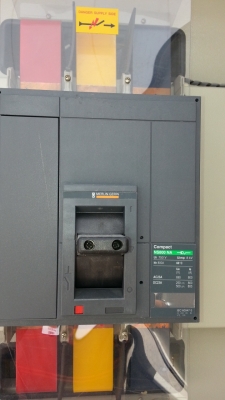 ขายตู้ไฟใน 1 ตู้ 3ช่องมีเมนใหญ่ 800 A 1 ตัว ลูกย่อย 40A 60 ตัวมีจำนวน 16 ตู้ราคาตู้ละ 70,000 บาท ขายตู้ไฟใน 1 ตู้ 3ช่องมีเมนใหญ่ 800 A 1 ตัว ลูกย่อย 40A 60 ตัวมีจำนวน 16 ตู้ราคาตู้ละ 70,000 บาท