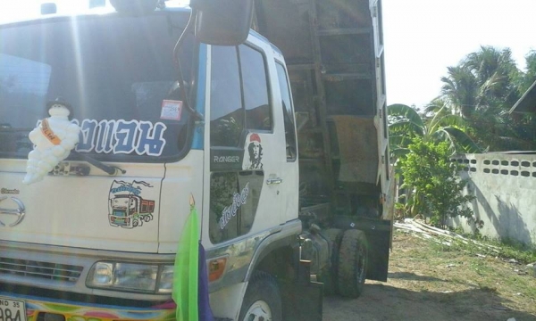 ขายดั้มHINO เครื่อง240แรง JO8C เครื่องดี แคชซีสวย พ.เพาเวอร์ เบรกทิฟฟี่ ภายในสวย แอร์เย็น สภาพพร้อมใช้งาน เอกสารพร้อมโอน สนใจโทร 090-8588220คุณนะ 093-3258446คุณบิว ID:narong498 หรือเข้าดูสินค้าอื่นๆได้ที่ www.truck.in.th/498 หรือเพจFacebook ณรงค์ ซื้อขายร