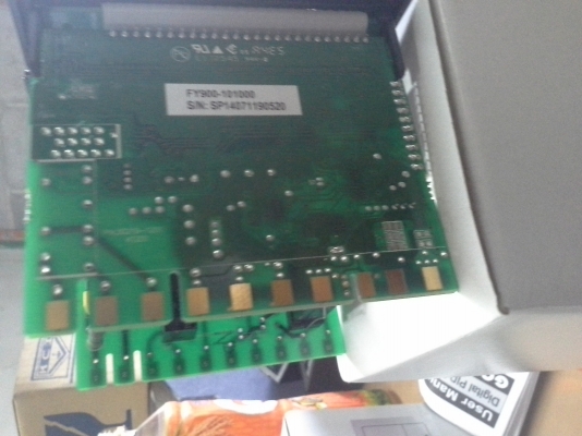 เครื่องวัดอุณภูมิ FY900-101000   เอ้าพุทรีเลย์