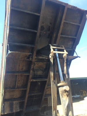 ขาย รถสิบล้อ ISUZU หน้ายาว ดั้ม